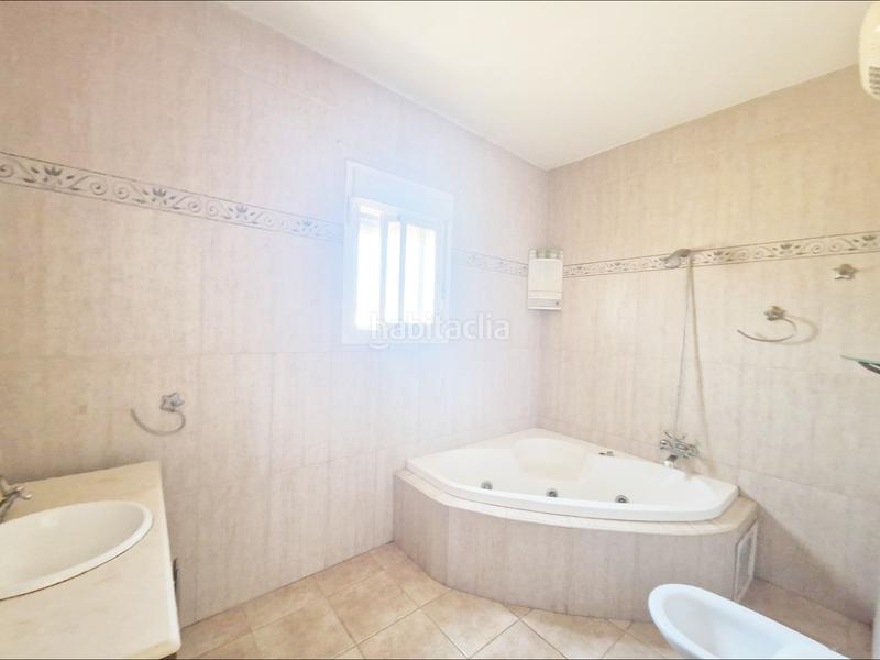Foto 96c51899-0c2e-4115-a812-12fde0d7ffd4. Chalet encantador chalet ideal para hogar familiar en Chiclana de la Frontera