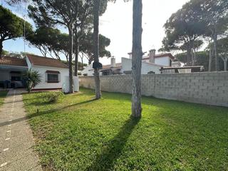 Location Chalet à Los Gallos. Se alquila chalet en la zona de la mogarizas de  septiembe a jun