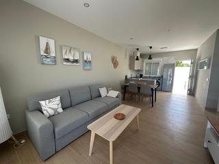 Rent Semi detached house in Las Lagunas - Campano. Se alquila adosado con parcela y piscina junto a la venta el flo