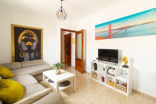 Rent Flat in Casco Histórico - Zona Alta. Se alquila piso hasta junio con plaza de garaje.