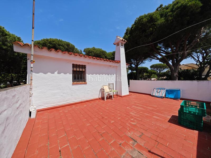 Foto 8c6e5cf8-50a1-440d-8143-8375a16239f8. Chalet in calle jurel el 1 in La Barrosa Chiclana de la Frontera