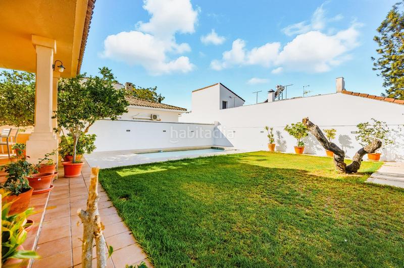 Foto 4cc62302-653b-4a65-84a0-46ecdd3b354f. Chalet mit parking pool in Núcleo urbano Chiclana de la Frontera