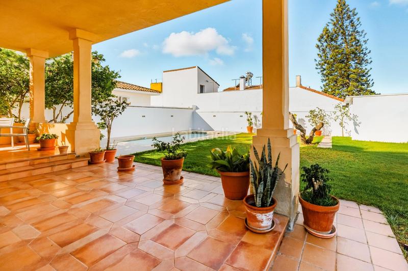 Foto ac4f5228-c71a-4443-b40d-e4add25ba61e. Chalet mit parking pool in Núcleo urbano Chiclana de la Frontera