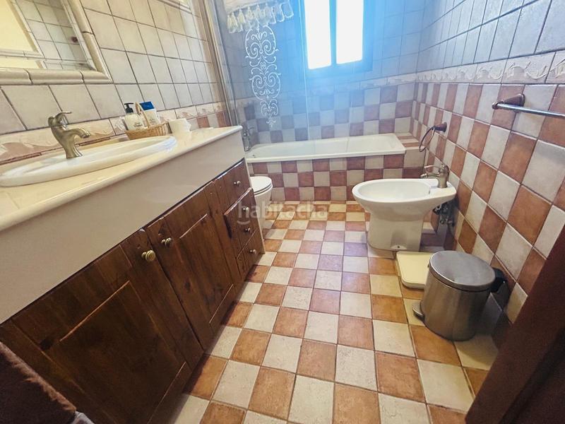 Foto 1d74ac7d-1ffd-408e-94e3-a67eca15d577. Chalet avec parking piscine dans Las Lagunas - Campano Chiclana de la Frontera