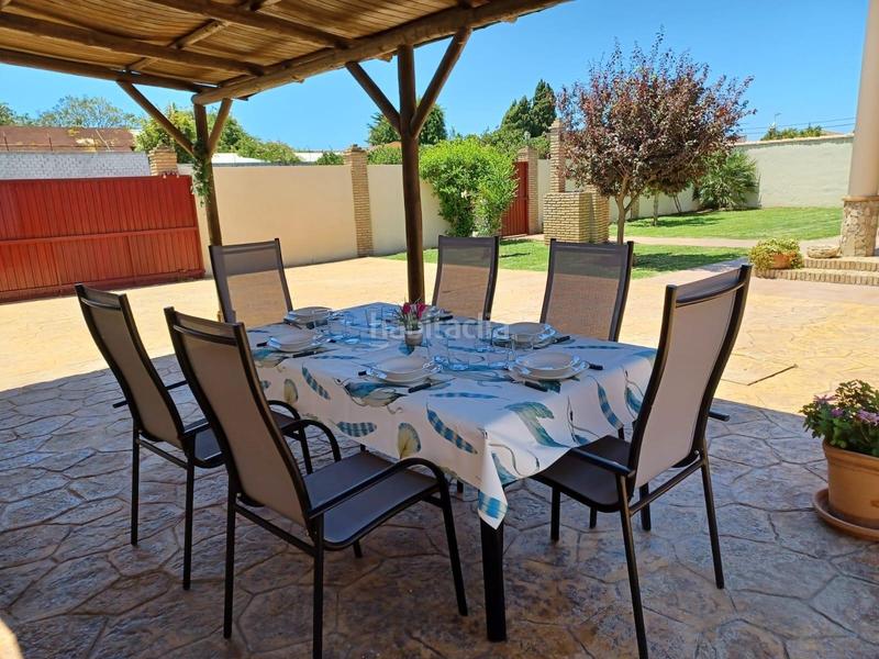 Foto 264e0533-fb6b-44f1-809b-f51eacd701d9. Chalet avec parking piscine dans Las Lagunas - Campano Chiclana de la Frontera