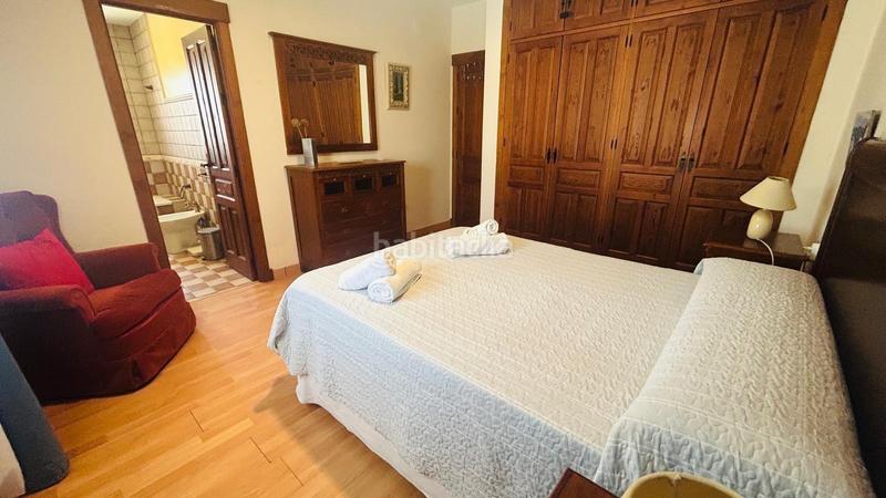 Foto b814dd70-6dd0-49c6-8f1f-6775d9734923. Chalet avec parking piscine dans Las Lagunas - Campano Chiclana de la Frontera