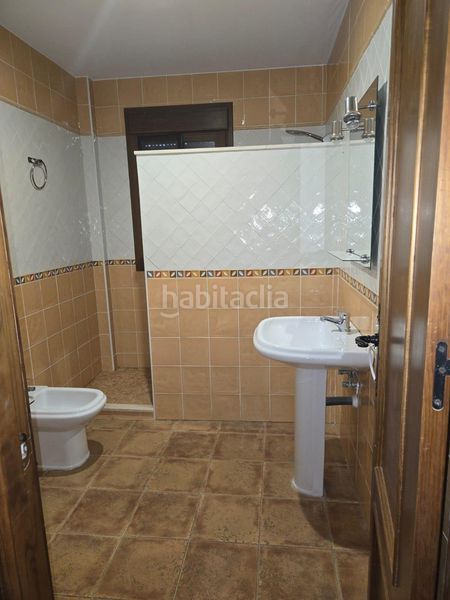 Foto b4a0d8f9-5351-422c-a9ef-608ec25dfa7b. Casa amb aparcament a Los Gallos Chiclana de la Frontera