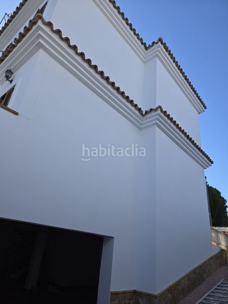 Foto ec33f4c6-650f-4ff3-aa17-4bdc9c6e0df9. Casa amb aparcament a Los Gallos Chiclana de la Frontera