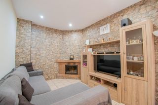 Semi detached house in La Banda - Campo de Fútbol. Precioso adosado en la zona de panzacola