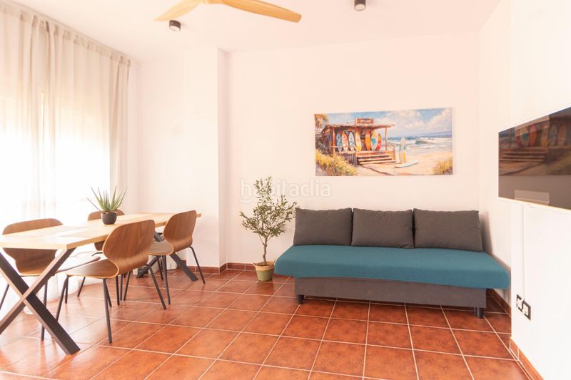 Foto dcd7fc84-9097-4a6b-b4cb-891e9a52ed2c. Apartament amb piscina a Los Gallos Chiclana de la Frontera