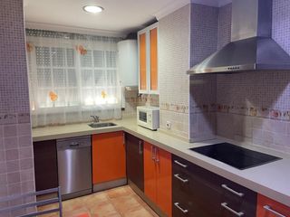 Appartement à Núcleo urbano. Precioso piso en zona de fuente amarga