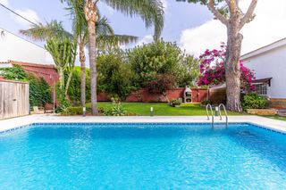 Xalet a Los Franceses - La Vega. Venta de chalet en venta en las dehesillas