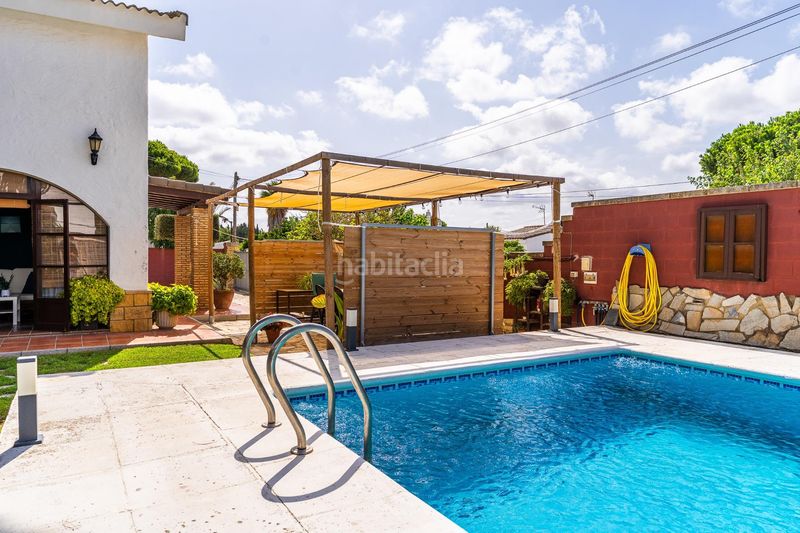 Foto 4ddb1b55-509c-4a7e-8c87-1fcbe4cbb6cf. Xalet amb aparcament piscina a Los Franceses - La Vega Chiclana de la Frontera