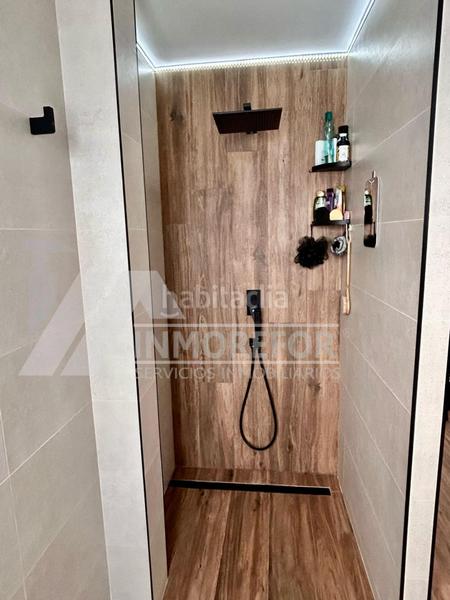 Foto 988ebc37-19e8-45c7-95af-723a5c8fe5ee. Àtic a Barrio del Centro Alicante