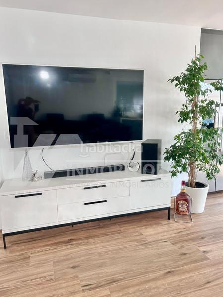 Foto ba353b5a-ac3c-40f2-91dd-c49e7e596e9f. Àtic a Barrio del Centro Alicante