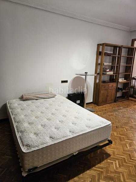 Foto 2b9de074-6870-4d9e-a121-dc5666754964. Etagenwohnung in Casco Antiguo - Sta. Cruz - Ayuntamiento Alicante