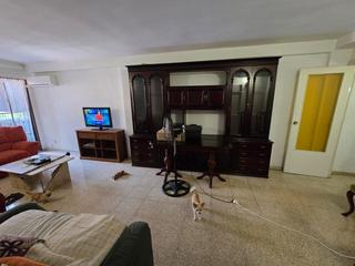 Appartement à Carolinas Altas. Vivienda con ascensor y garaje