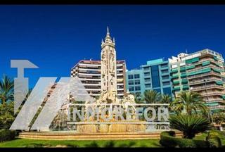 Appartamento in Ensanche-Diputación. Exclusivo piso en el corazón de alicante  ideal para familias