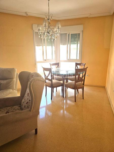 Foto 9d58d17e-c134-4e01-bda0-eeb5d6e742e2. Pis amb aparcament a Mercado Alicante