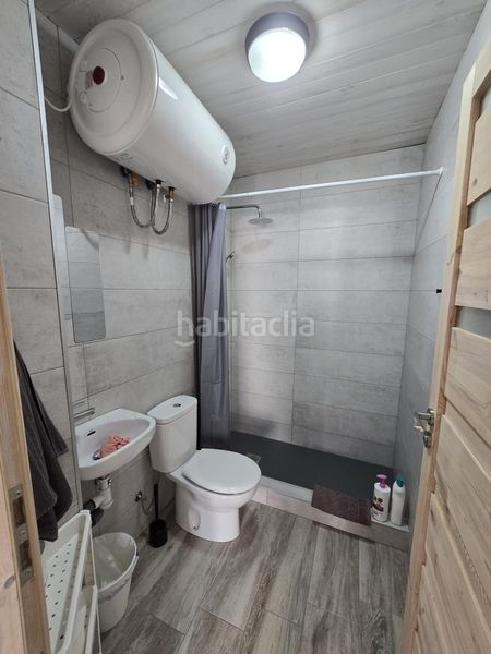 Foto 2b86739c-a9d6-43d0-8277-d8df6571cfa8. Edifici a Carolinas Bajas Alicante
