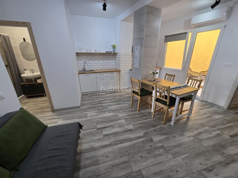 Foto a50c8e91-93e8-4980-81ae-fab1b5c1a006. Edifici a Carolinas Bajas Alicante