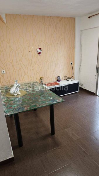 Foto f6e0ed1f-1af1-4fd1-8a1a-7becc9f45e36. Pis a Colonia Requena Alicante