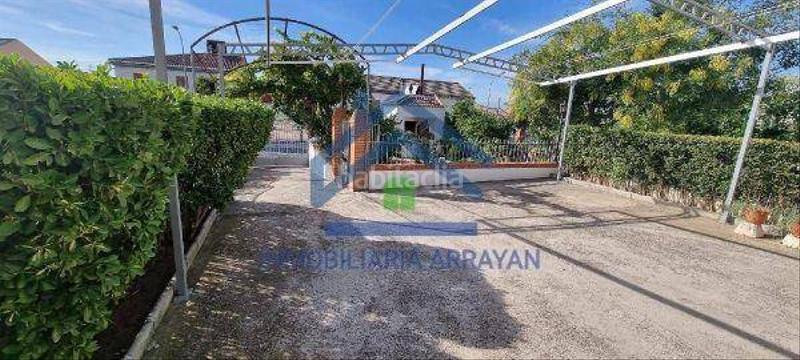 Foto a17de916-36b6-42b1-bd7f-9603cd6bed0f. Chalet  adosado en venta en carretera de íllora 63, casa nueva en Pinos Puente