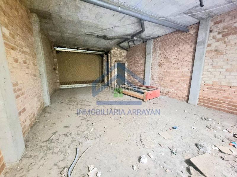Foto 7e612ce0-526b-44b4-9795-36ae259a30bf. Local comercial  en pasaje interior en Zubia (La)