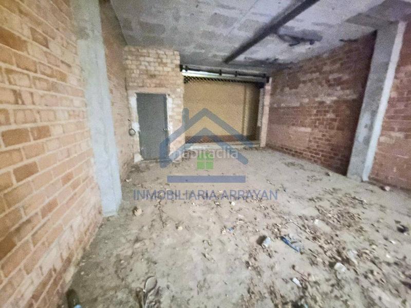 Foto 936e79dc-d599-4bd8-8850-4245de2e67cb. Local comercial  en pasaje interior en Zubia (La)