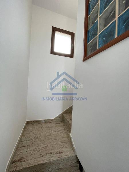 Foto c606a8ff-b1e1-4a1e-905d-b1f1c15f9602. Haus mit parking in Atarfe