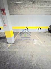 Location Parking voiture à Camino de los Neveros - Serrallo. Plaza de garaje en bola de oro