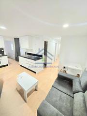 Location Appartement à Plaza de Toros. Piso nuevo para estudiantes se alquilan 4 habitaciones,  zona pl