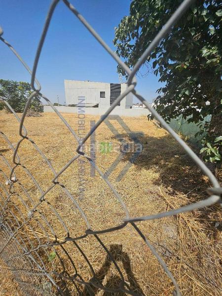 Foto 70954131-8776-475a-a638-eb463a6e1b70. Terreno residencial solar urbano a la venta listo para construir en Cájar