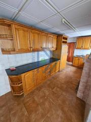 Casa a Íllora. Gran casa en venta en alomartes al lado de illora