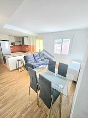 Location Appartement à Barrio de la Vega. Pisoapartamento en barrio monachil con plaza de garaje
