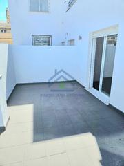 Affitto Appartamento in Barrio de la Vega. Ático nuevo a estrenar con plaza de garaje en barrio monachil