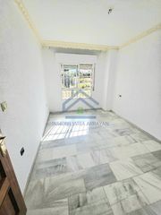 Appartamento in Gójar. Piso con cochera independiente ideal inversión