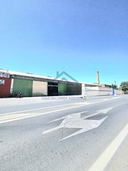 Industrial building in Atarfe. Nave de gran tamaño en atarfe zona sierra elvira