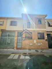 House in Gójar. Casa en gojar con patio buen estado