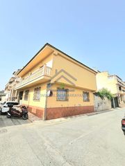 Haus in San Cayetano. Gran casa en churriana de la vega , oportunidad.