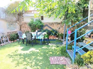 Haus en Padul. Preciosa casa en una sola planta  reformada con patio.