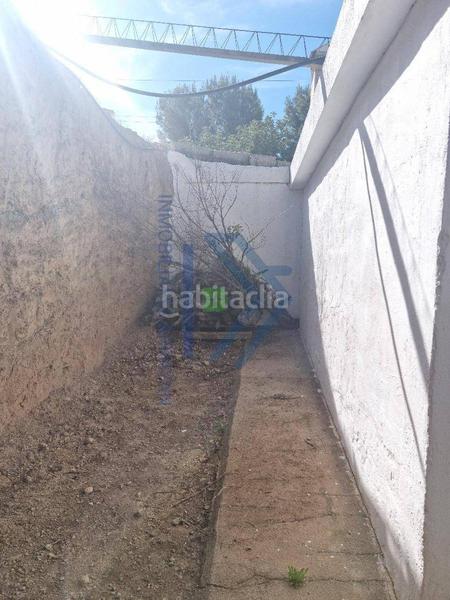 Foto c1072c44-1146-46f0-a4e5-f874d128b3a5. Piso cortijo con 11.000 metros con olivos y almendros en Gójar