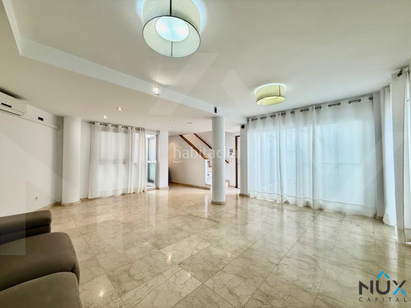 Foto a5ea3102-d909-48d5-b233-570a59b780c6. Casa adosada exclusiva vivienda unifamiliar en el corazón – lista para entrar a vivir en Cocentaina