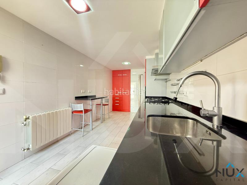Foto aa7b088a-7c20-462a-a895-26735bfaefdb. Casa adosada exclusiva vivienda unifamiliar en el corazón – lista para entrar a vivir en Cocentaina