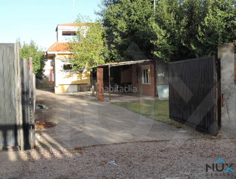 Foto b3ab6033-93f7-4221-a83b-44c98e6a91a0. Chalet dans calle petunia 10 dans Yeles