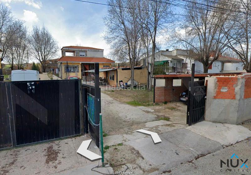 Foto e52292e4-6d2a-44c4-aae8-c7472e3efc2c. Chalet dans calle petunia 10 dans Yeles