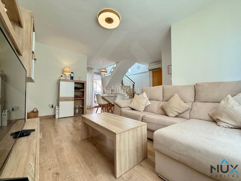 Foto c70eaf34-6b04-4911-89f5-40209a2e0c1d. Ático  dúplex en la pobla de vallbona en Núcleo Urbano Pobla de Vallbona (la)