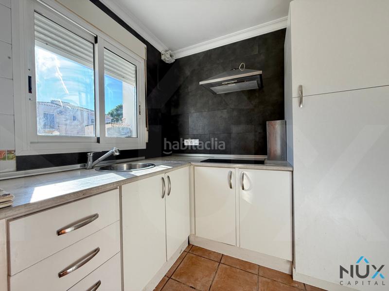 Foto a9294698-346c-488b-9f09-5e4d2e7aa91d. Casa adossada amb aparcament piscina a Poblets (els)