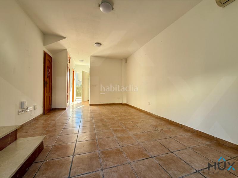 Foto bd83c8b1-5483-4023-ae4d-5095a28dca66. Casa adossada amb aparcament piscina a Poblets (els)