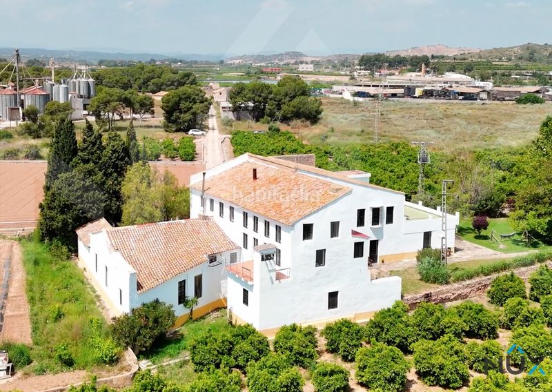Foto 47f67529-f3c5-4158-a4f3-9c64269a2903. Chalet en Benaguasil